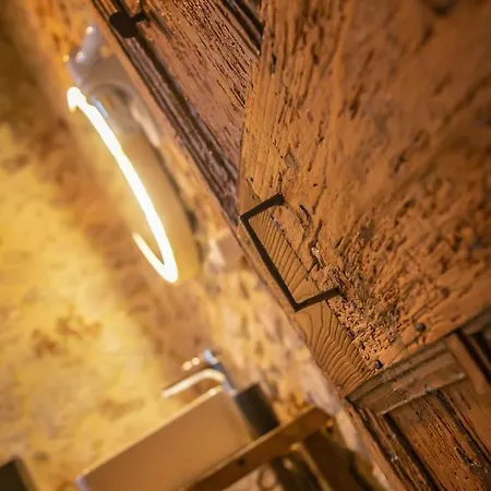 ベッド・アンド・ブレックファスト La Rondine