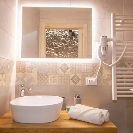 La Rondine ベッド・アンド・ブレックファスト 3*