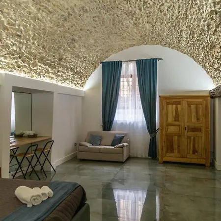 La Rondine فندق مبيت وإفطار